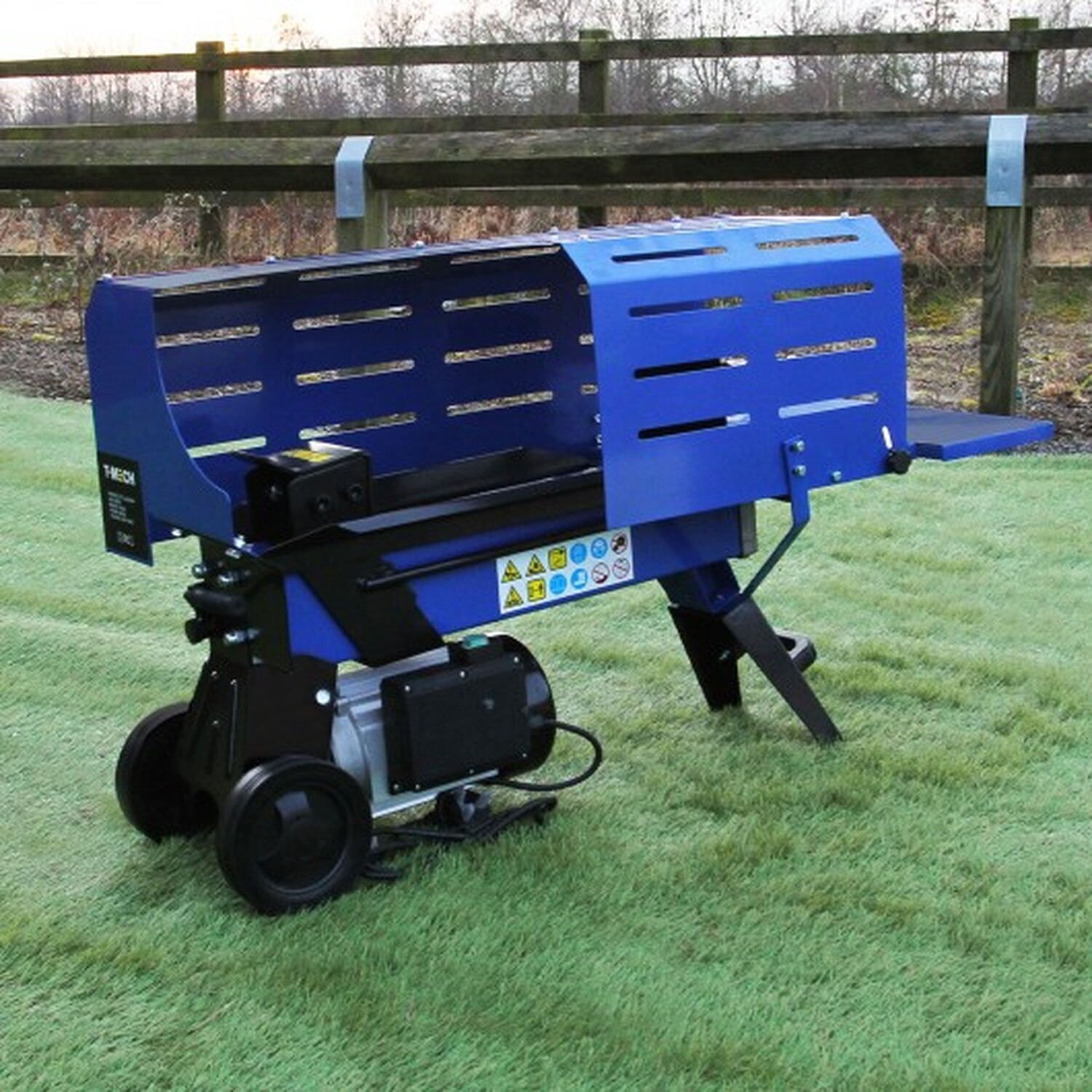 T Mech Log Splitter and T Mech 6.5HP Woodchipper - Blue